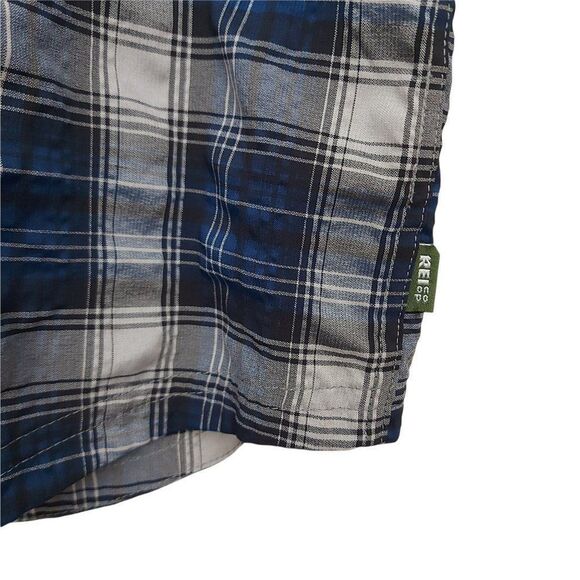 Rei Coop Shirt Boys XL (18) Blue Plaid Button Up Outdoor Roll Tab Sleeve Travel - Picture 7 of 11